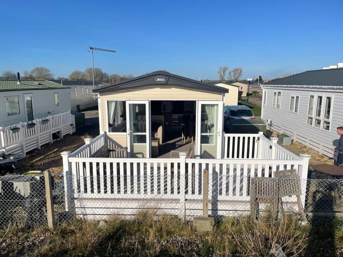 74 Bayside Cove Pevensey Bay Holiday Park Екстер'єр фото