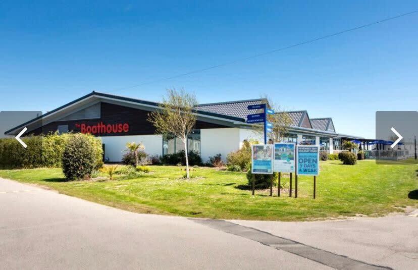 74 Bayside Cove Pevensey Bay Holiday Park Екстер'єр фото