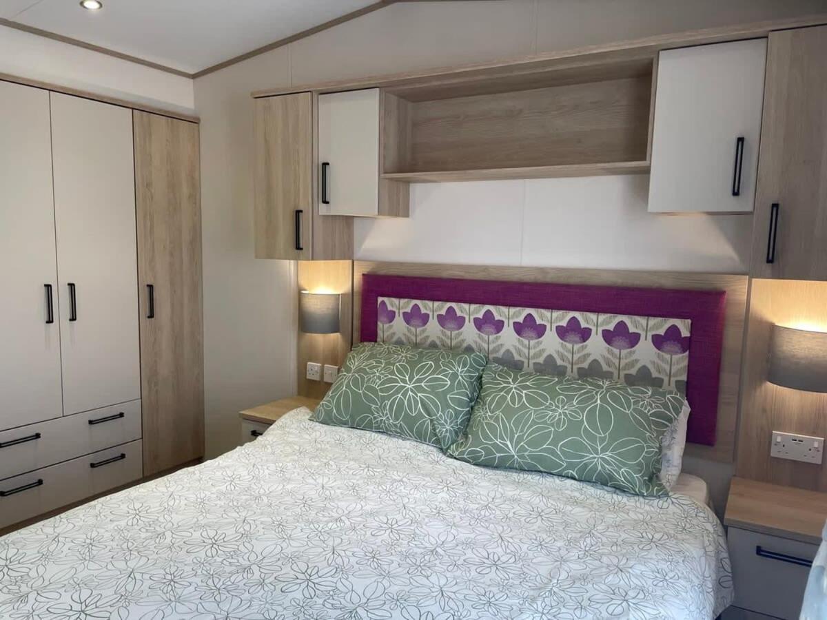 74 Bayside Cove Pevensey Bay Holiday Park Екстер'єр фото